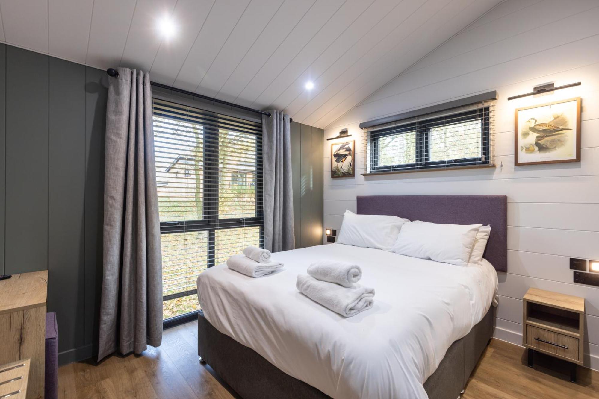 Blenheim Palace Lodge Retreat วูดสต็อก ภายนอก รูปภาพ