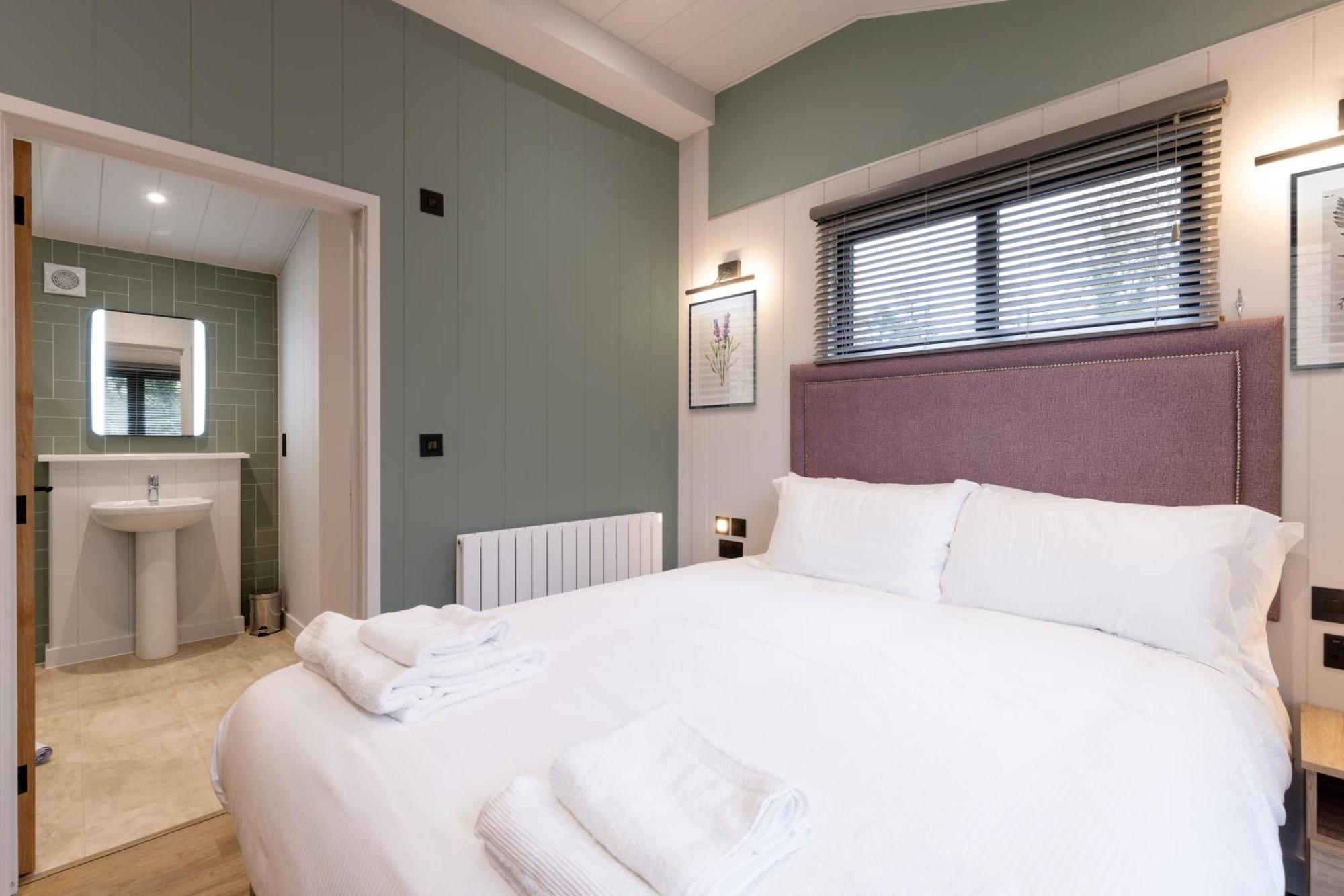 Blenheim Palace Lodge Retreat วูดสต็อก ภายนอก รูปภาพ