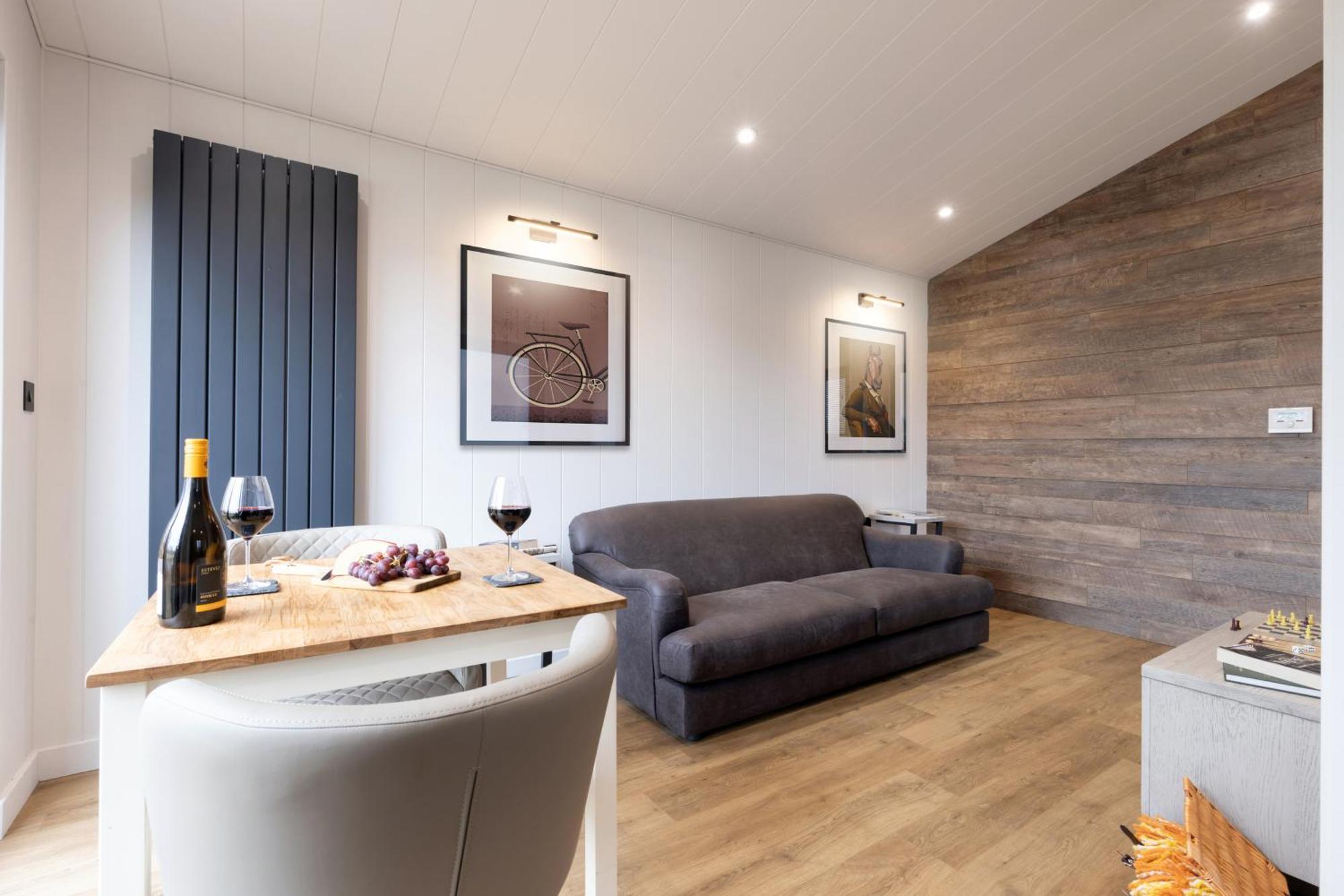 Blenheim Palace Lodge Retreat วูดสต็อก ภายนอก รูปภาพ